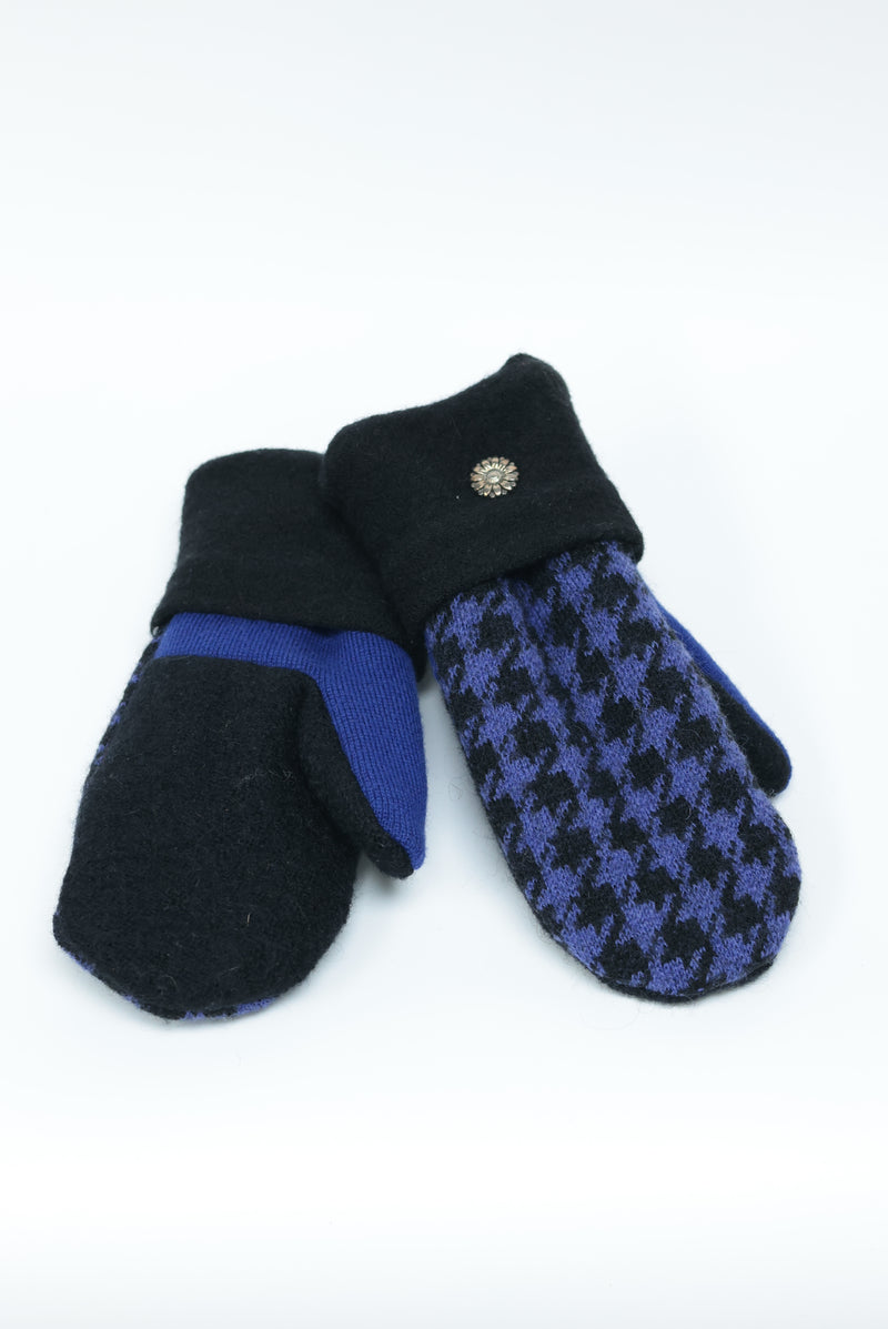 Load image into Gallery viewer, S&#39;mitten Mittens Handcrafted in VT
